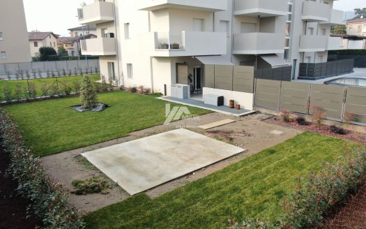 Appartamento Trilocale con Giardino, Brescia (BS)